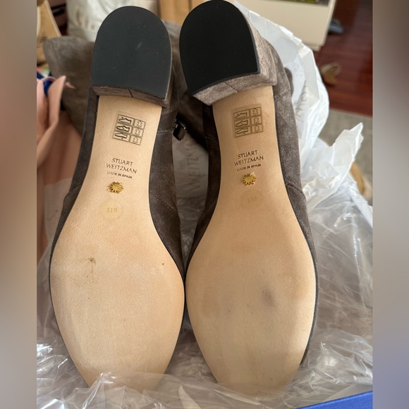 Stuart Weitzman Wide Calf size 11 new Sport Suede/charcoal - Picture 5 of 8